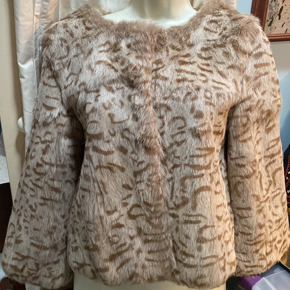 Olive does Olive rabbit fur jacket 🧥 L will fit S & M
